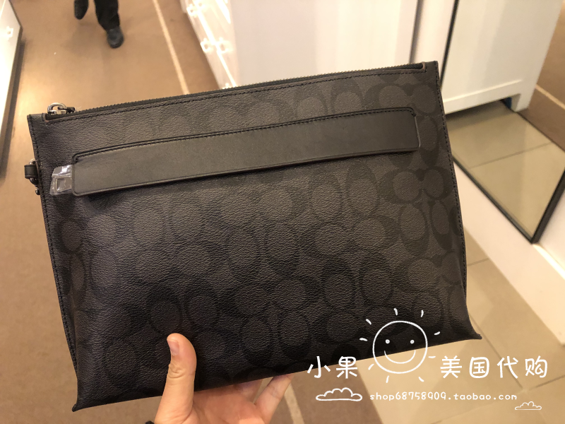 部分现货美国直购coach蔻驰男士大容量带手绳信封包手包手腕包