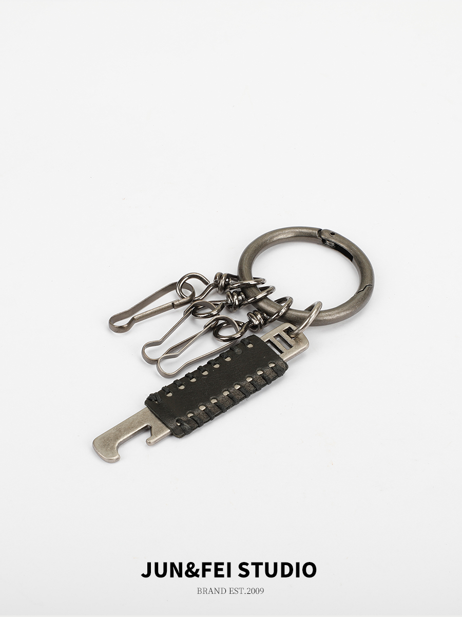 xmyb 2024年新款复古钥匙扣 瓶起子钥匙链挂饰