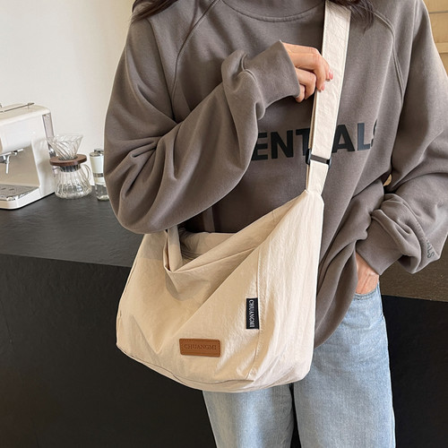 雅俪宝露托特包休闲百搭