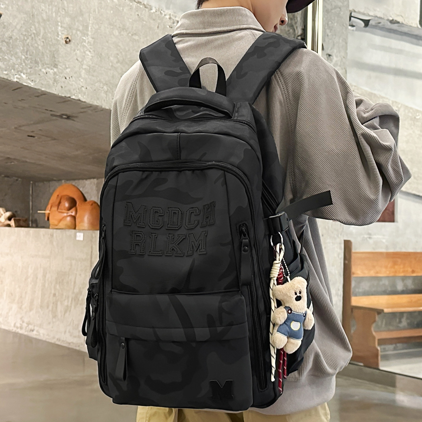 潮酷迷彩双肩包男大容量学生ins风美式街头通勤背包初中高中书包