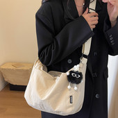 纯色休闲大容量斜挎包男女百搭洋气个性 大学生上课包单肩包托特包