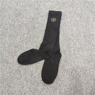 时尚女装加厚保暖黑色中筒袜 日系学院风格百搭休闲及膝袜 秋冬款