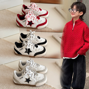 儿童休闲运动鞋2026新款女童板鞋星星图案童鞋时尚百搭透气男童鞋