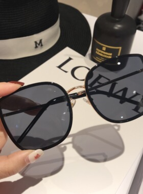 2019韩国新款 方形显瘦圆脸大脸显瘦偏光防紫外线男女太阳镜