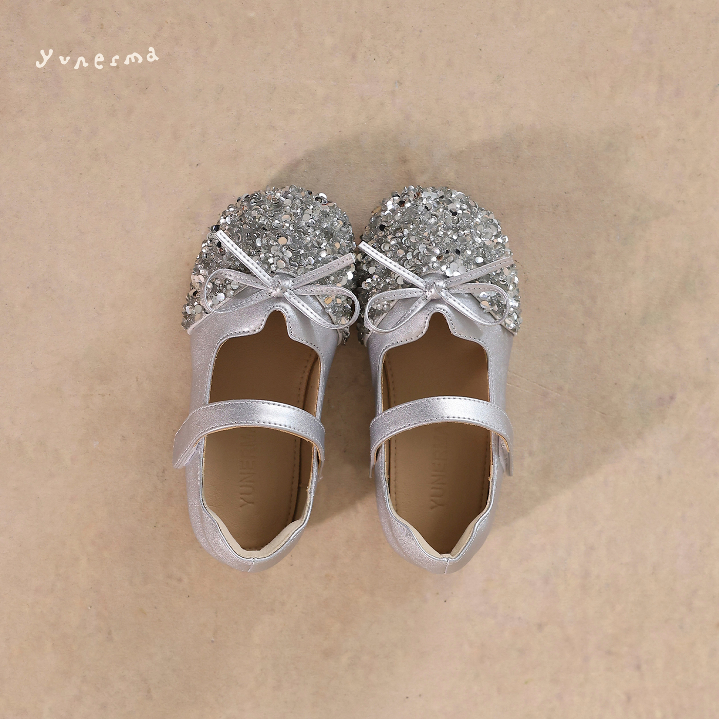 允儿妈女童水晶公主鞋