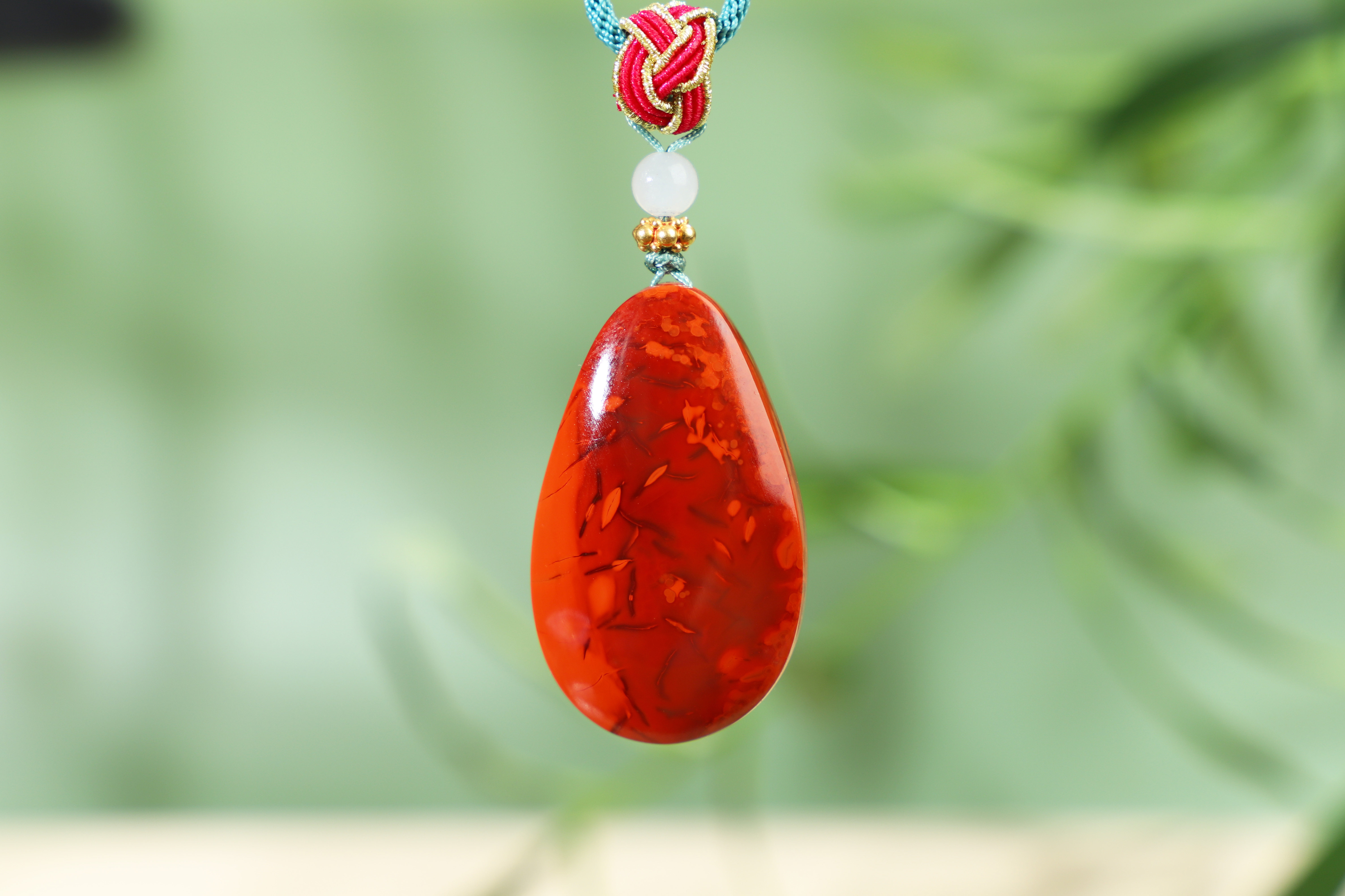 天然凉山川料南红玛瑙包浆火焰纹水滴吊坠优雅随形素面