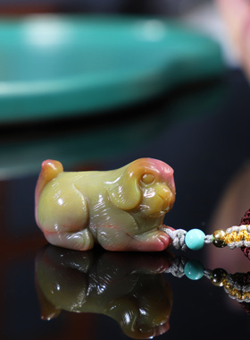 珠宝盐源玛瑙旺财吊坠款雕刻件