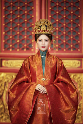【出租】华翊堂原创仿花丝重工明制大婚五凤双龙冠婷妞同款发饰
