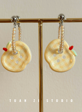 原创设计黄色苹果格纹纽扣串珠耳环女小众设计感高级百搭耳饰礼物
