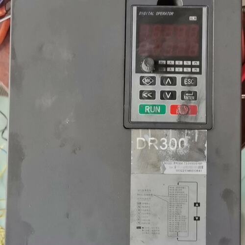 变频器DR300-T3-015G/018PDR300-T3-022G/030PDR300-T3-030G/037P