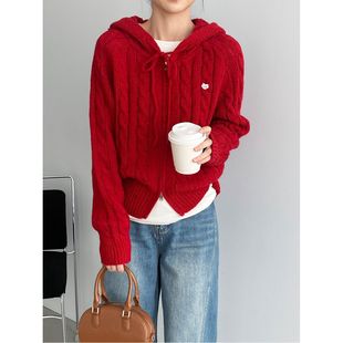 那末韩系早春小爱心连帽毛衣女温柔麻花宽松拉链针织开衫