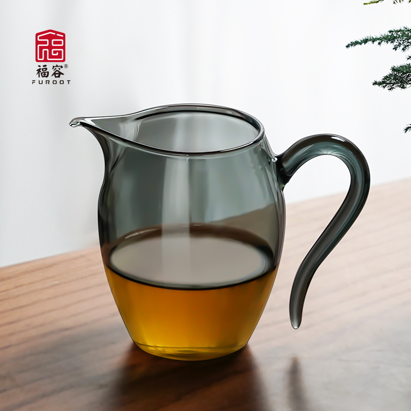 加厚玻璃公道杯烟灰色