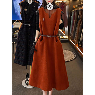 轻奢洋气贵夫人纯色背心裙女2025冬季新款气质减龄显瘦遮肉A字裙