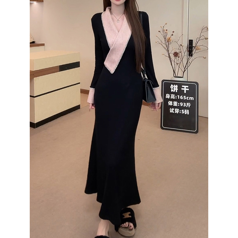法式气质名媛撞色加绒连衣裙2025冬季新款超仙减龄收腰显瘦A字裙