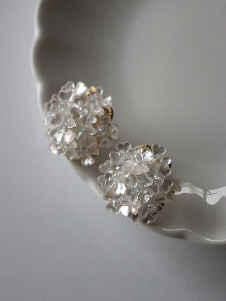 高级感白色花朵显瘦耳环女耳夹