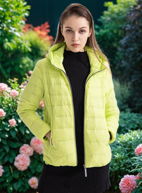 雪伦女士轻薄短款羽绒服连帽修身外套户外套