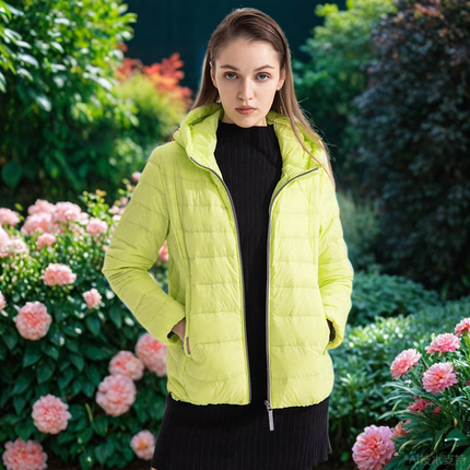 雪伦女士轻薄短款羽绒服连帽修身反季外套户外商场同款13335