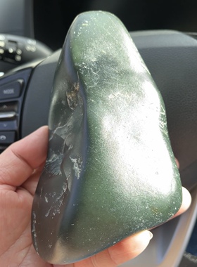 沙枣青和田玉籽料青玉