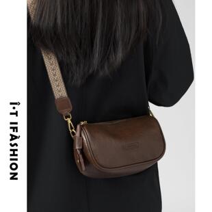 覆古手机小包包女夏天2025新款单肩斜挎包高级感宽肩带真皮枕头包