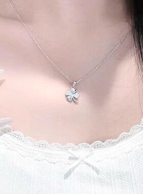 S999纯银幸运叶子项链女生高级感轻奢足银吊坠节日礼物银饰锁骨链