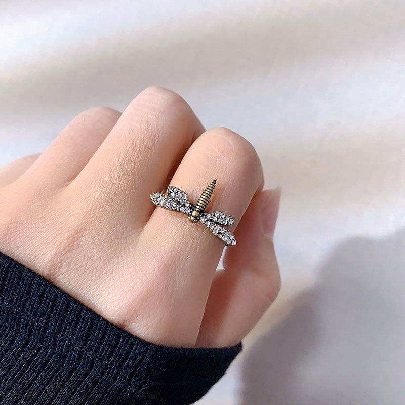 D家新款蜻蜓镶钻黄铜复古做旧戒指小众设计时尚个性高级感百搭指