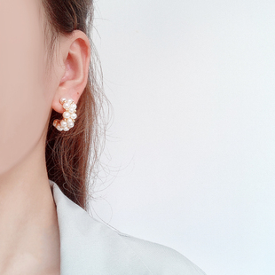 奥米迪奥珍珠半圆耳环镶嵌小米珠耳钉气质百搭2025新潮款女耳饰银