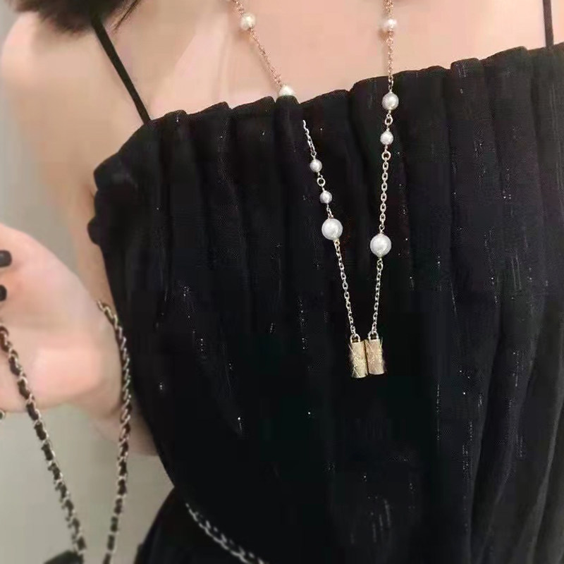 小香风耳机链项链个性欧美气质颈链女小众春夏百搭饰品衬衫毛衣链