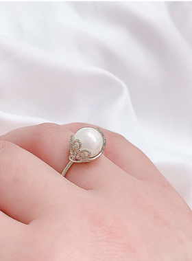 迪奥天然珍珠花蕊编织戒指轻奢