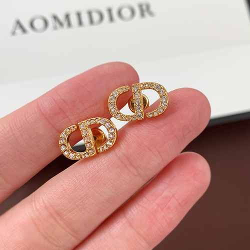 奥米迪奥字母镶钻立体耳钉精致女