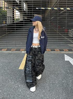 NNK 美式街头复古印文字母大印花宽松休闲阔腿弯刀裤男女迷彩裤潮