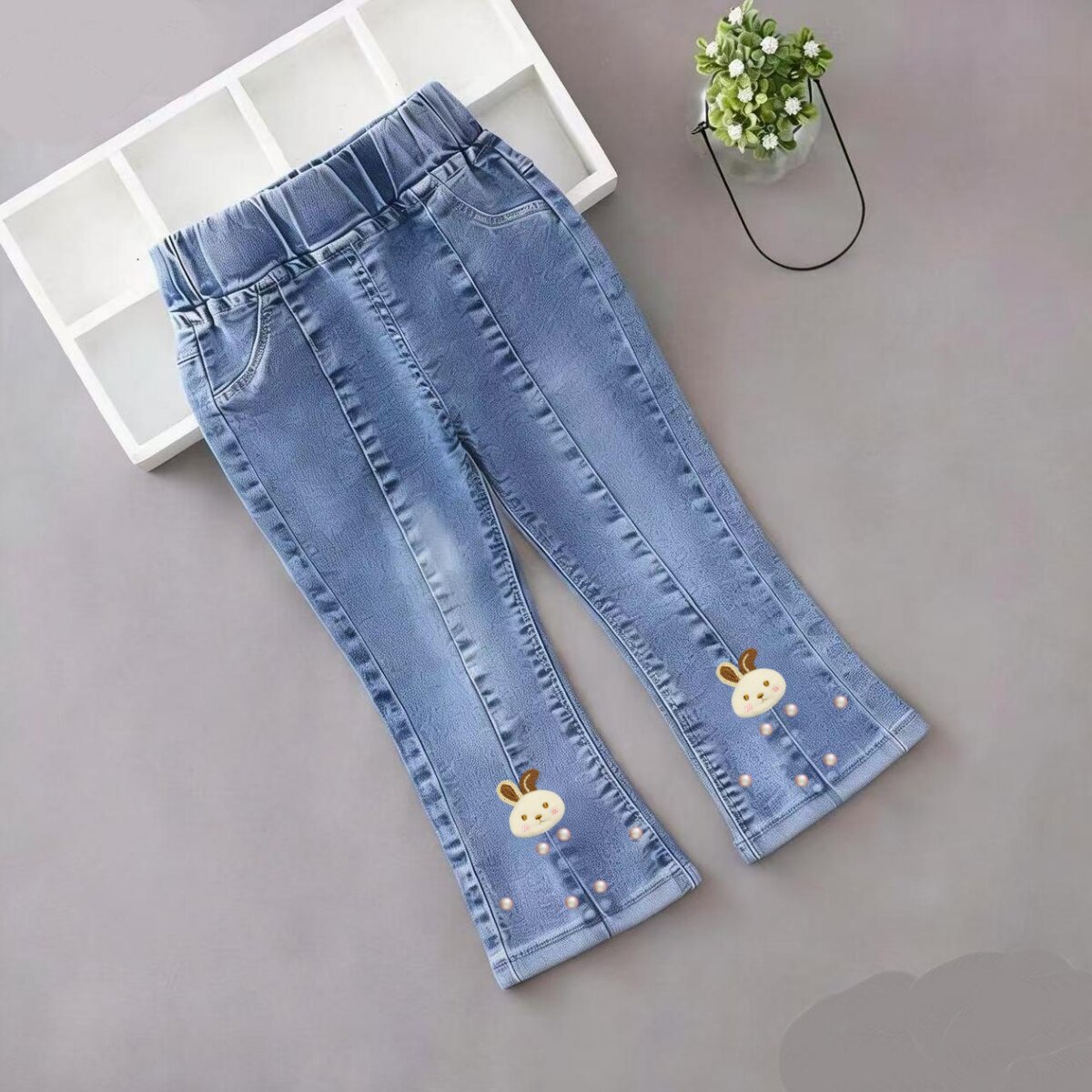 女宝宝喇叭裤牛仔裤春秋新款卡通长裤2-3-4-5岁女童韩版百搭外穿