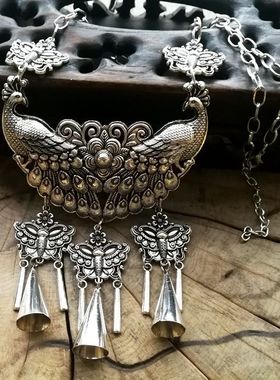 复古孔雀少数民族舞台演出苗银