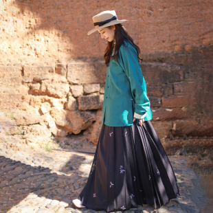 疏影 万字兰花化纤横罗马面裙 3.27折扣结束