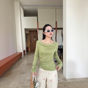 欧洲站2026春夏新款 T恤女2628 DT.Dong露肩镂空串珠领褶皱百搭长袖