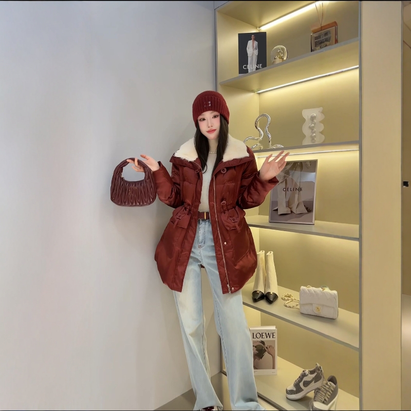 街头记忆面料中长翻领拼接羽绒服