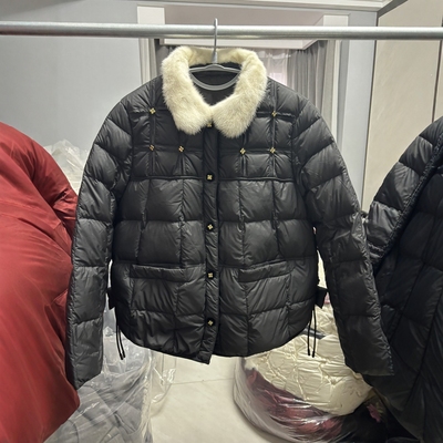 南油欧货2025冬季小香风羽绒服