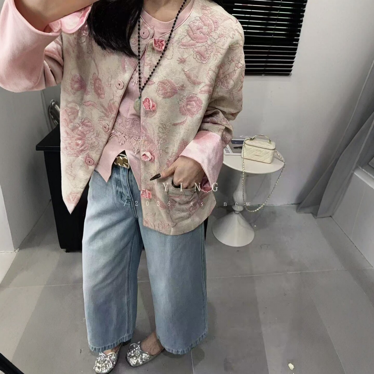 新中式DT.Dong花瓣扣刺绣外套女