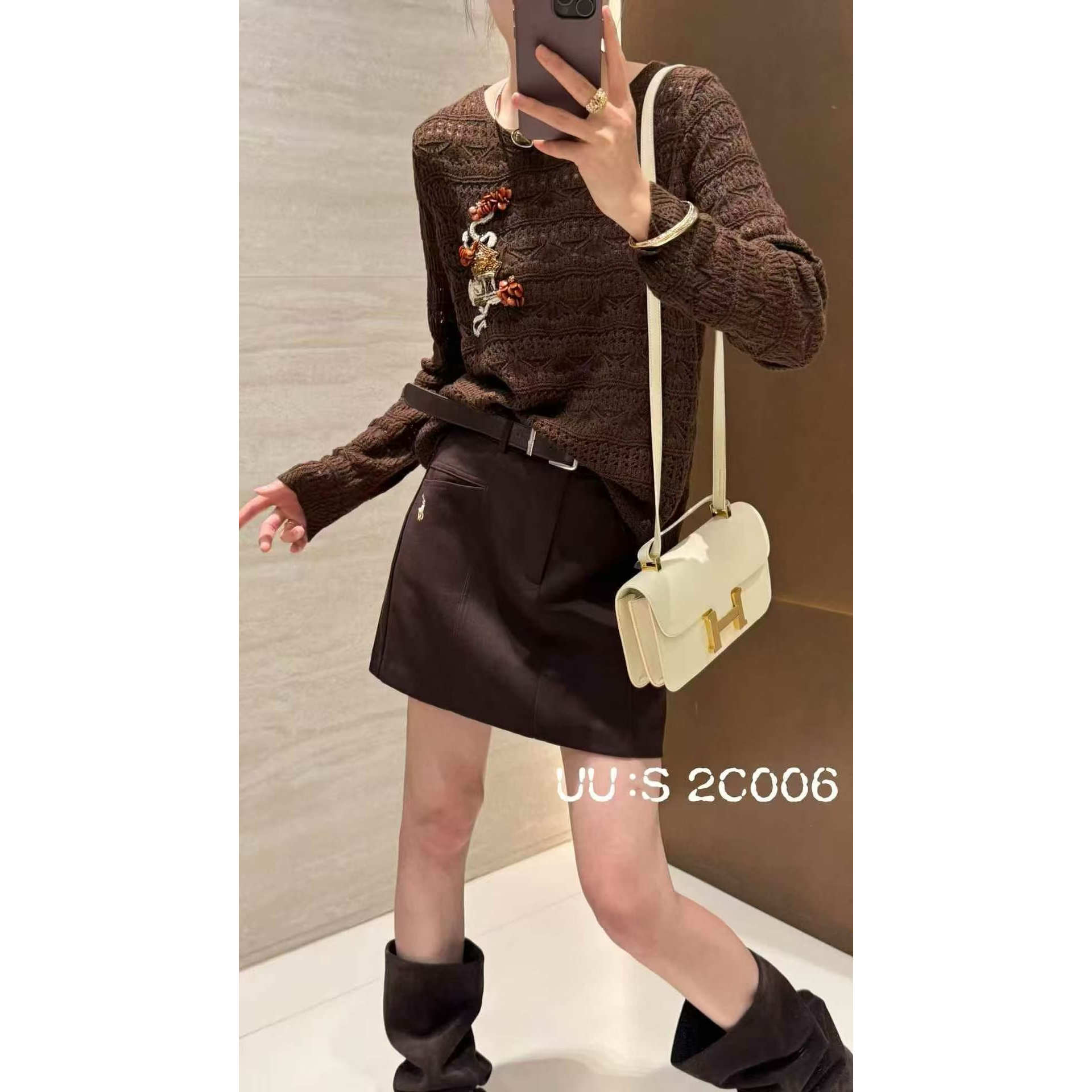 欧洲站秋季新款亮片刺绣毛衣女