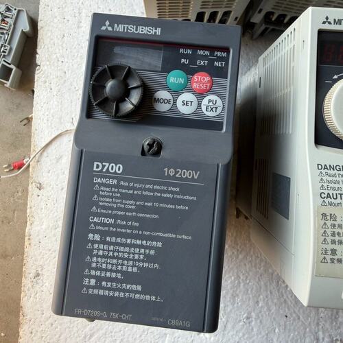 议价三菱D700系列变频器型号FR-D720S-075K-C可维修