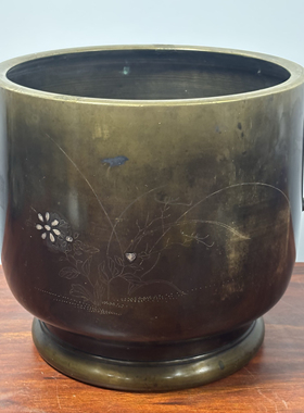 日本嵌银花鸟图老铜火钵，重3.4千克，外径25.5厘米，高24厘米