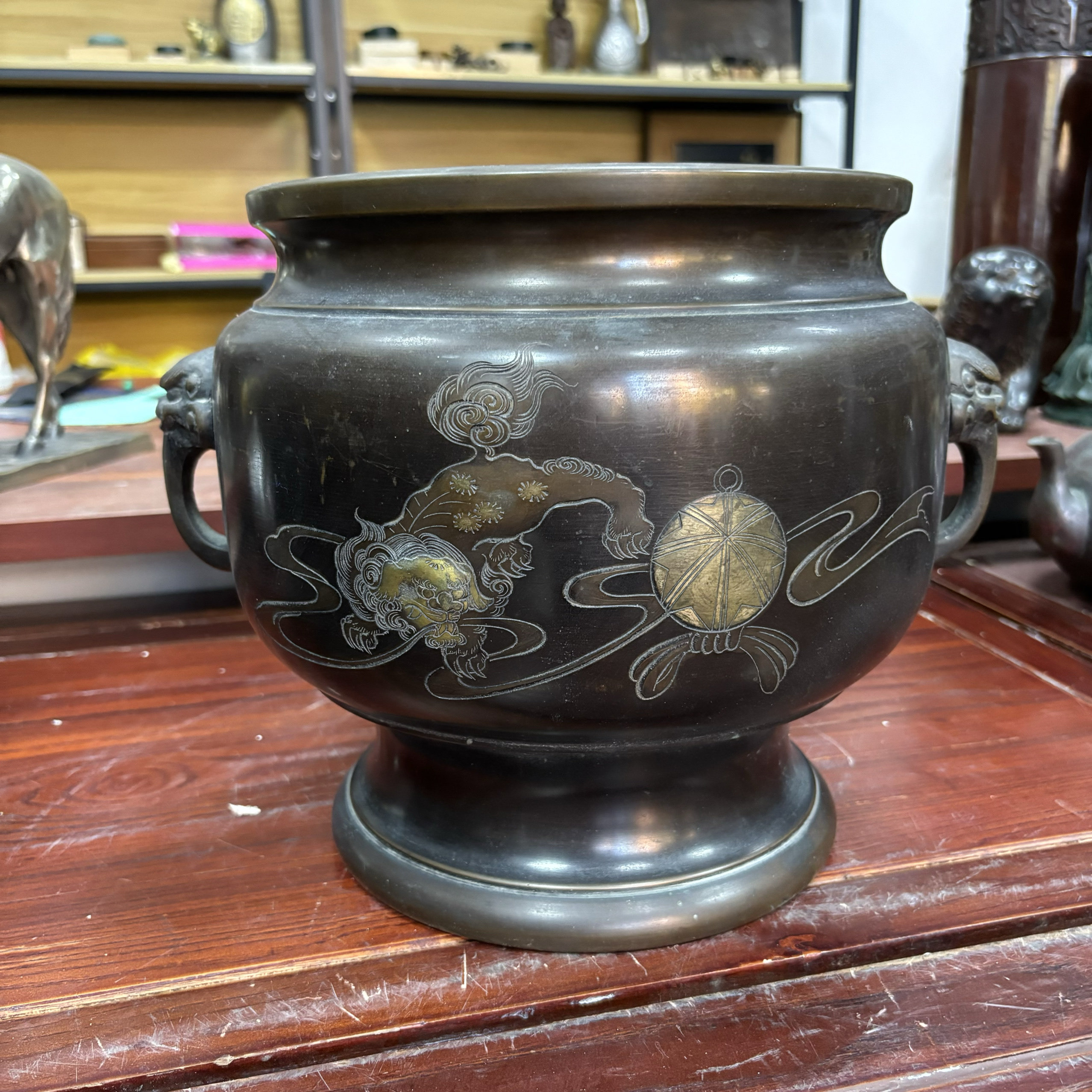 日本老铜图画火钵，重3.57公斤，高24.5厘米外径27厘米内径20厘米