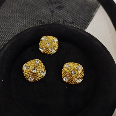 扣-针专场方形十字小香风水钻（手缝款）皇冠配饰KB0692