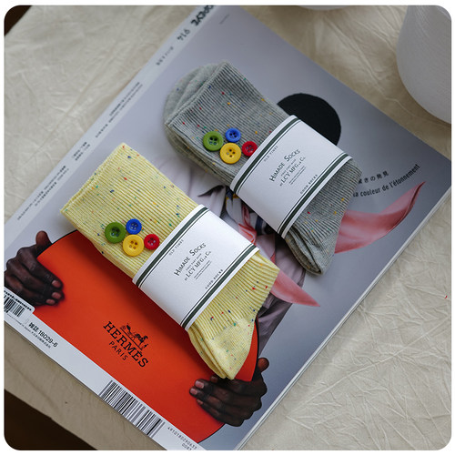 Hiamde女棉质彩色纽扣中筒长袜