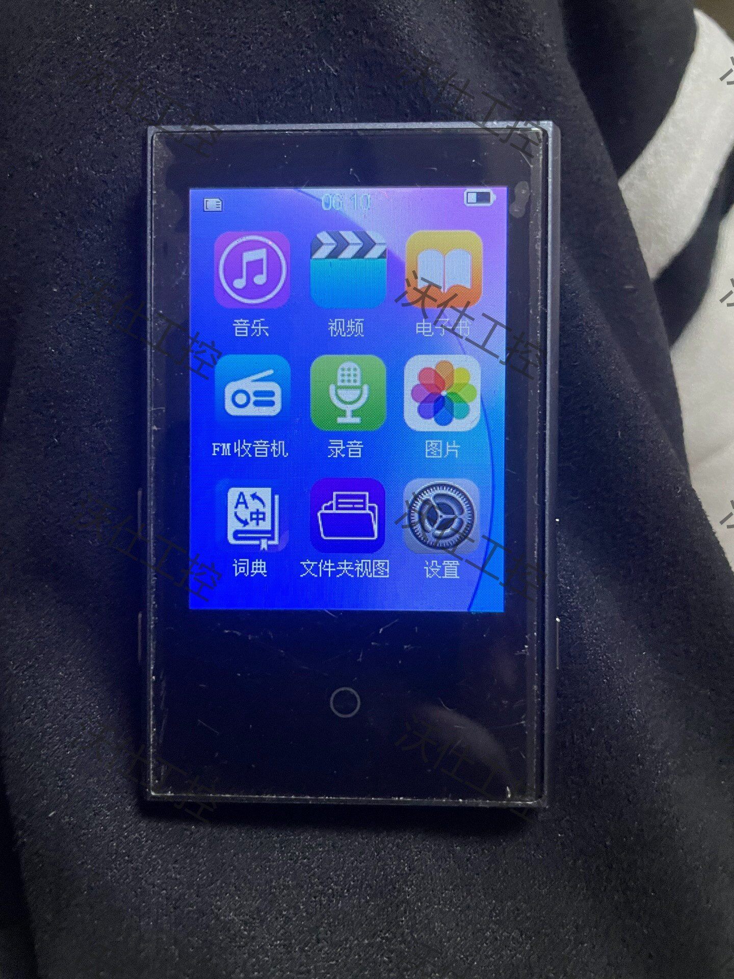 爱国者mp3 502 播放器 图片实在图 成色可以 正常开机