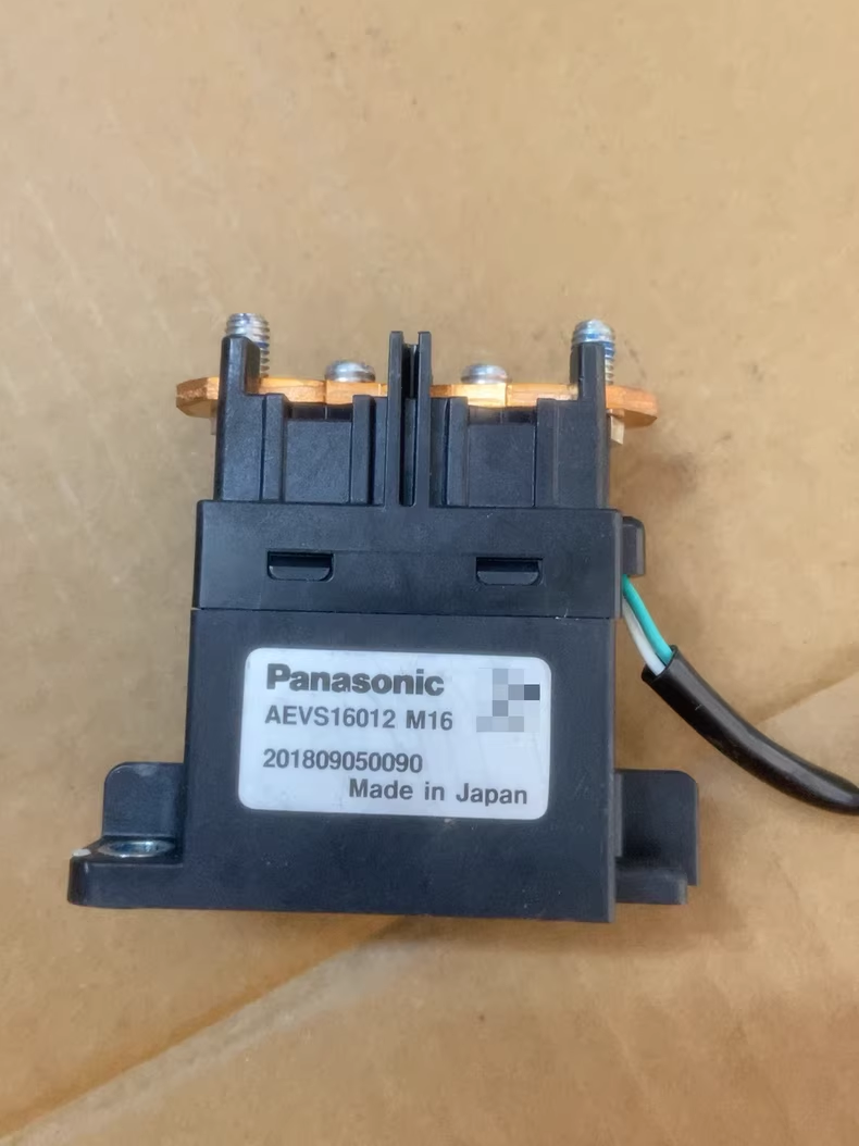 AEVS16012 M16高压直流继电器，日本原产，成色如图。