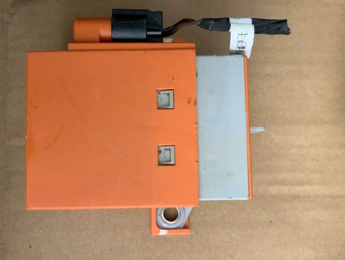 泰科TE EVC250继电器，型号V23720-A0002-A001，拆机件