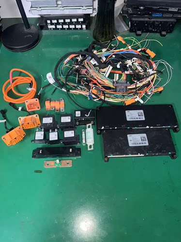 吉利熊猫MINI 2026款 210KM熊猫勇士 ，宁德时代磷酸铁锂383.7V