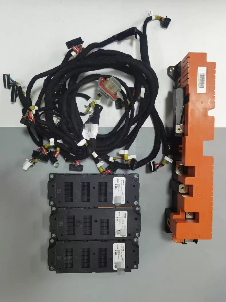 上汽大通MAXUS新途EV70 上海新动力电池包，电池管理系统BMS
