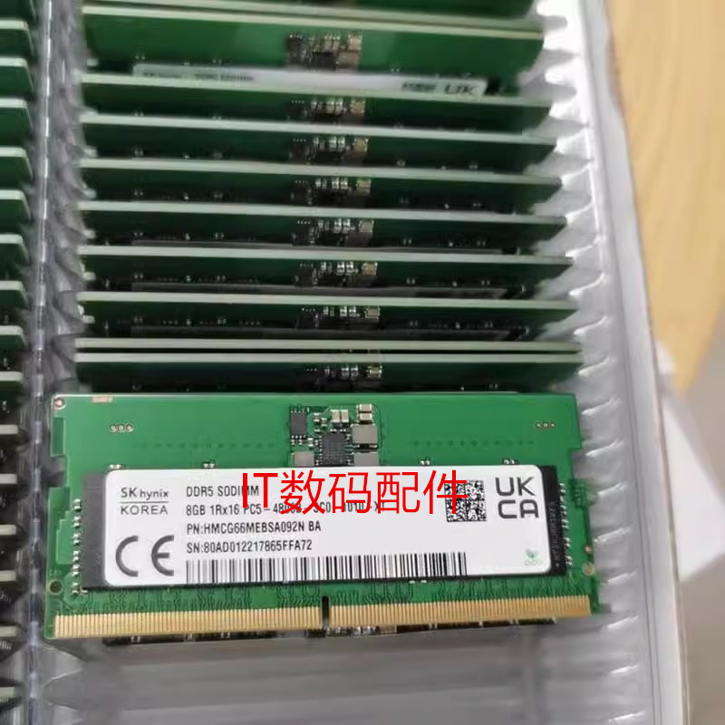 SK海力士DDR5 8G 1RX16 PC5-4800B-SC0笔记本内存HMCG66MEBSA092N