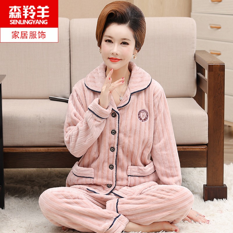 中老年女士加大码珊瑚绒睡衣
